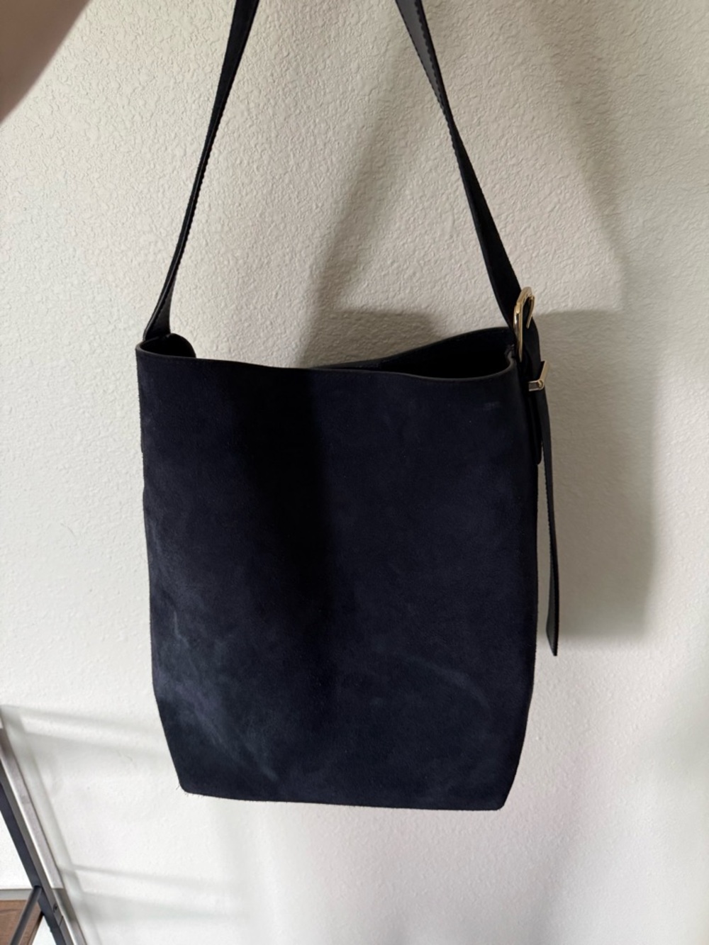 Madewell essentiall bucket tote